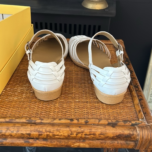 Softspots Leather Huarache, white, 11w - Picture 5 of 8